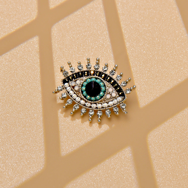 Stunning Women's Fashion Vintage Creative Devil's Eye Brooch
