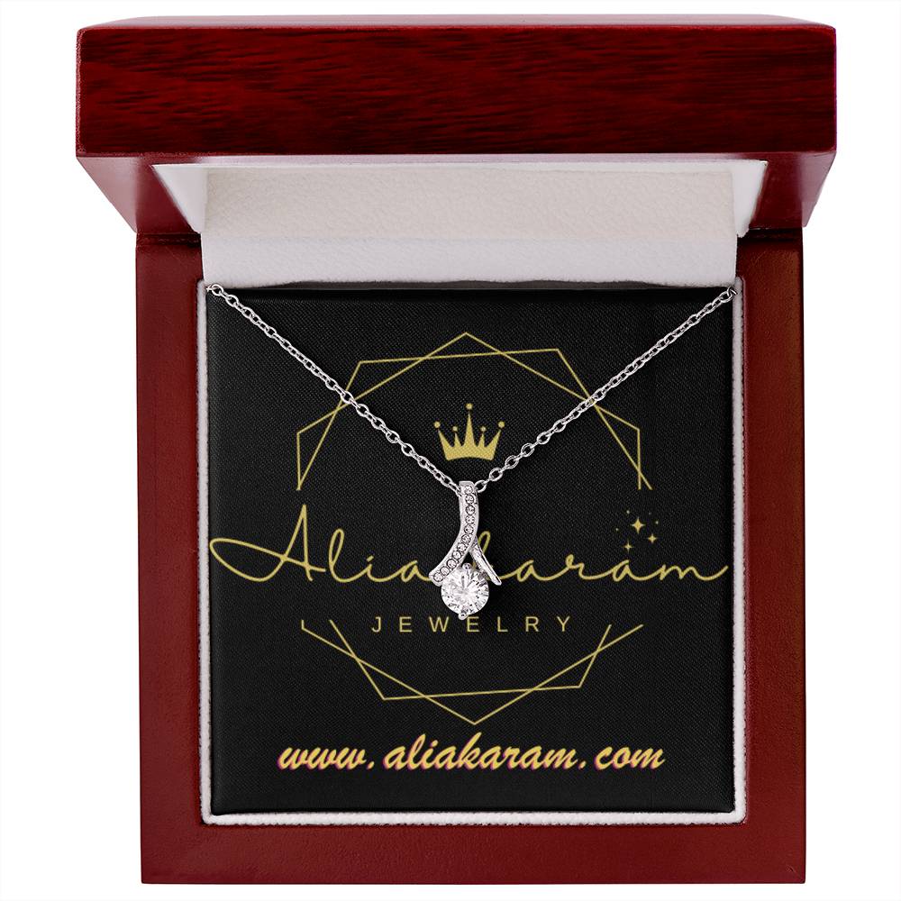 Alluring Beauty Necklace