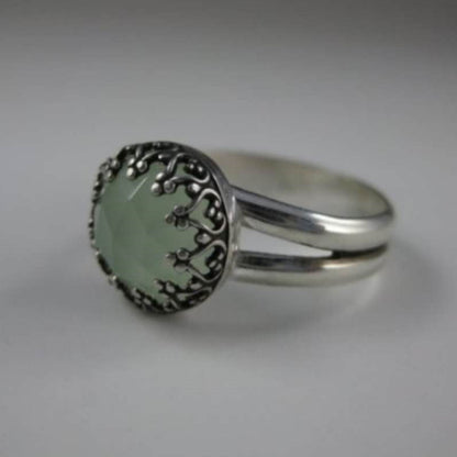 European And American Popular Retro Round Emerald Ring