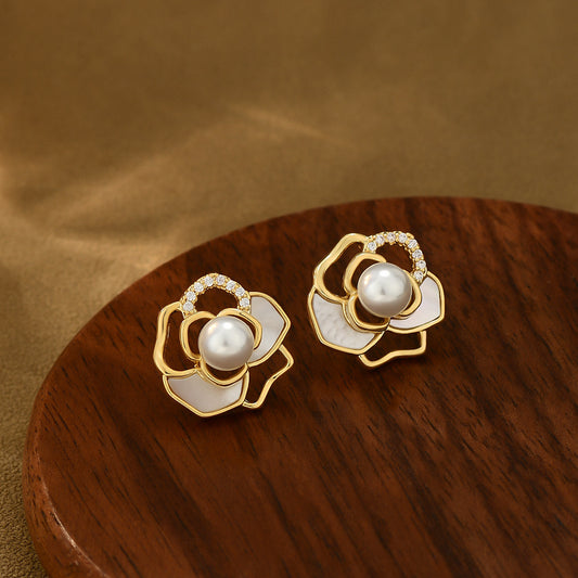 Retro French Pearl Stud Women's Light Luxury Shell Petal Earrings