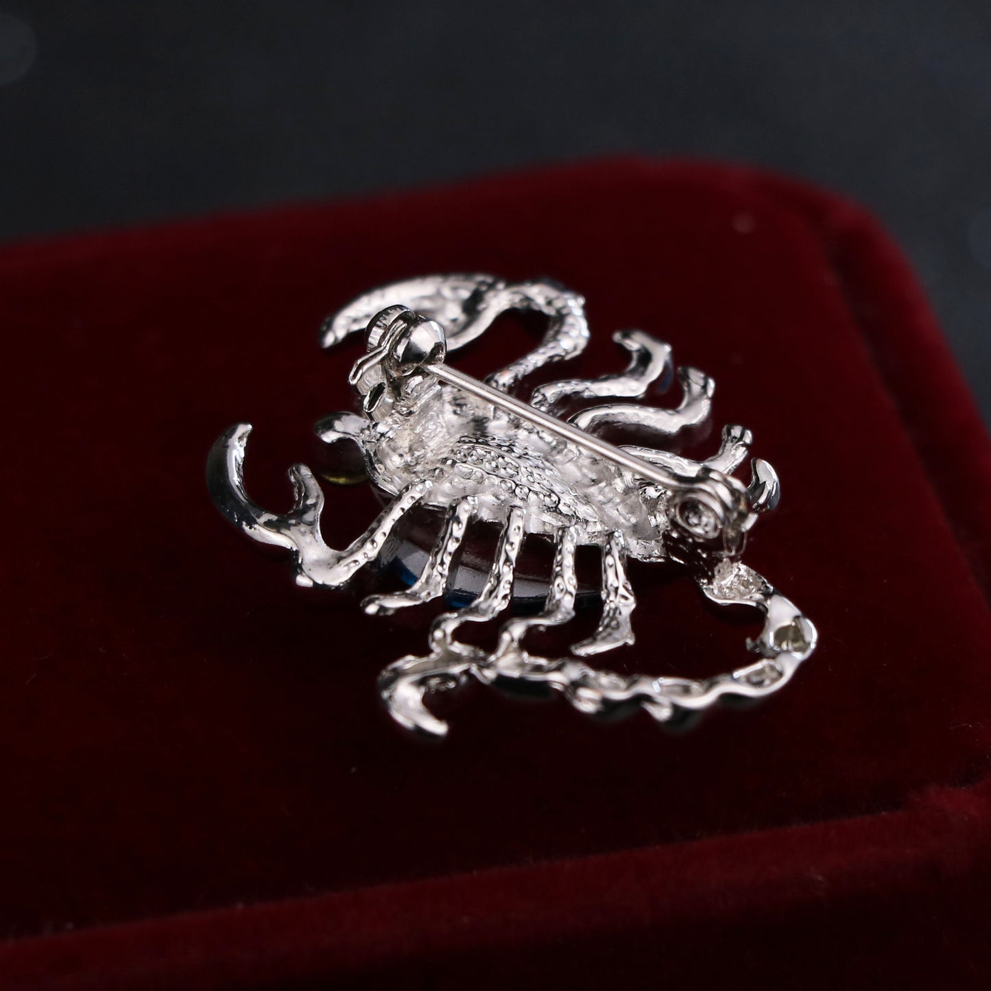 Beautiful South Korea Scorpion Crystal Pin For Men And Women Korean Style All-match Corsage Brooch